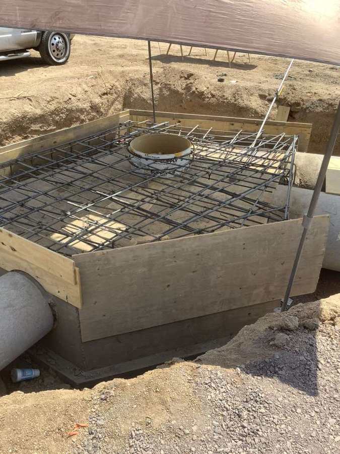 Top slab rebar on a storm drain box